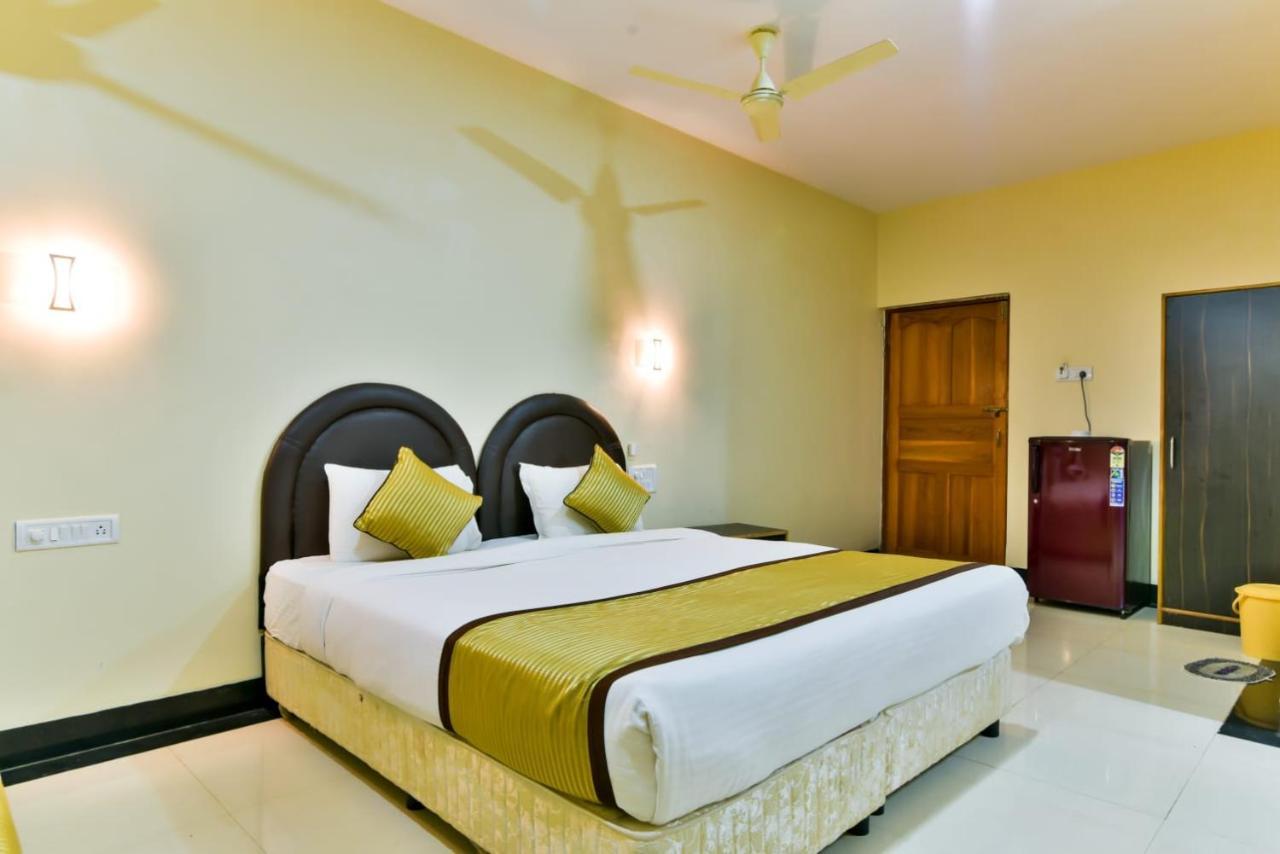 Baga Fantacia Beach Inn Calangute Exterior foto